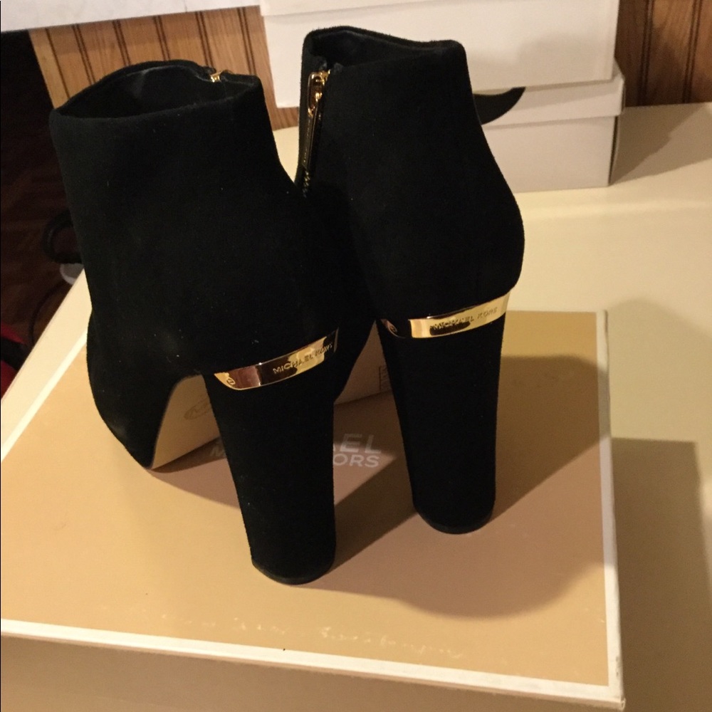 Ankle boots